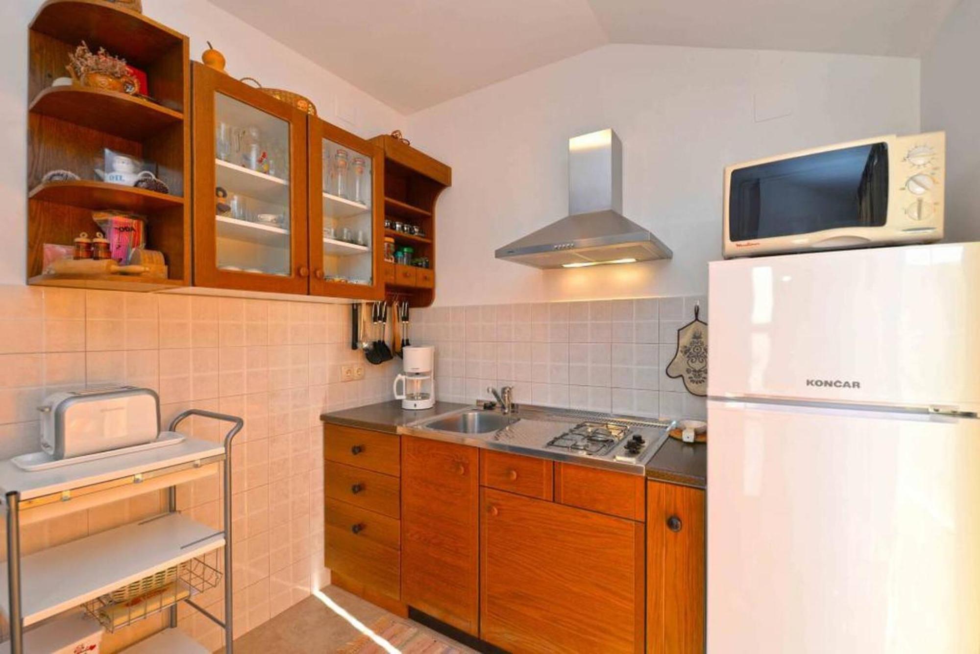 Apartment Pia Murter Exteriér fotografie